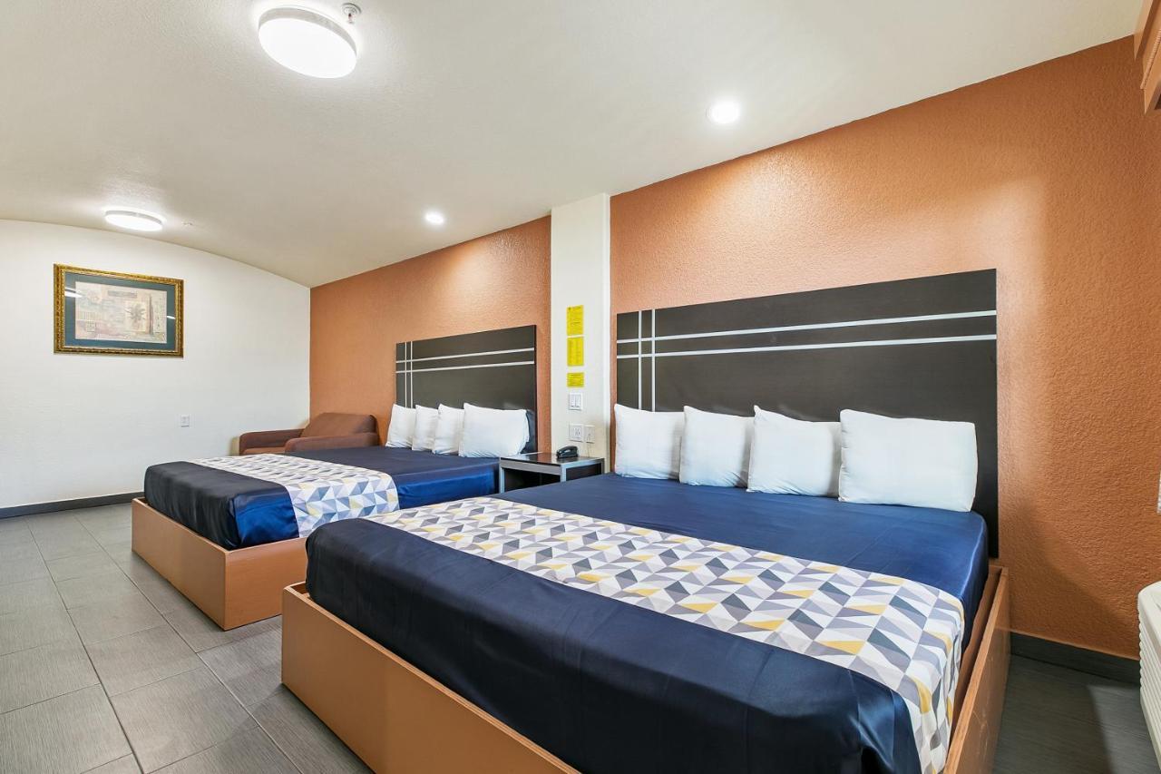 סאות' פאדרה איילנד Lighthouse Inn מראה חיצוני תמונה